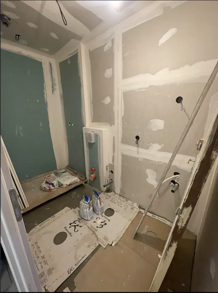Avant — Salle de bain clé en main, Aubagne